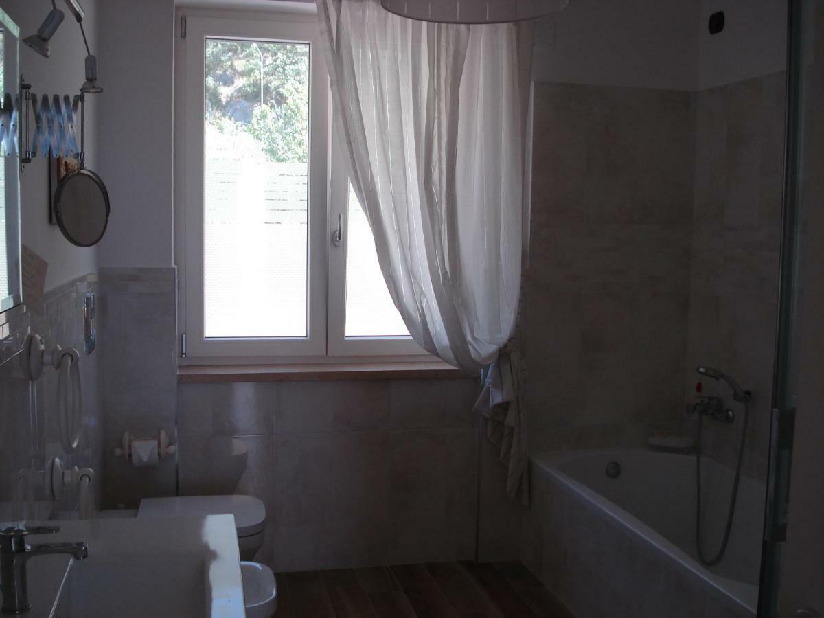 Bed and Breakfast Globetrotter Formia Zewnętrze zdjęcie